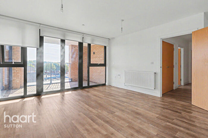 2 Bedroom Flat For Sale In High Street, Sutton, SM1