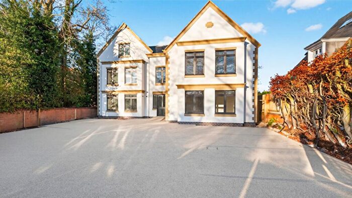 2 Bedroom Apartment For Sale In Benson Road, Stratford Upon Avon, Warwickshire, CV37