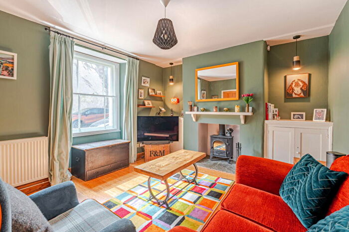 5 Bedroom Cottage For Sale In Cliff Road, Sherston, SN16