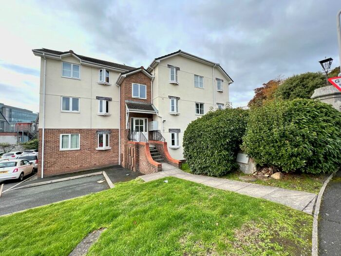 2 Bedroom Flat To Rent In White Friars Lane, St. Judes, Plymouth, PL4