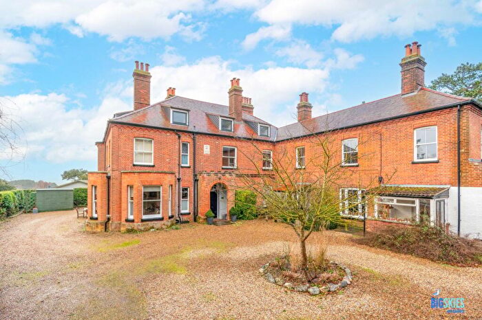 2 Bedroom Apartment For Sale In Weybourne, Holt, NR25