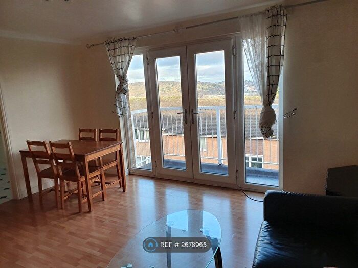 2 Bedroom Flat To Rent In Burns Road, Sheffield, S6