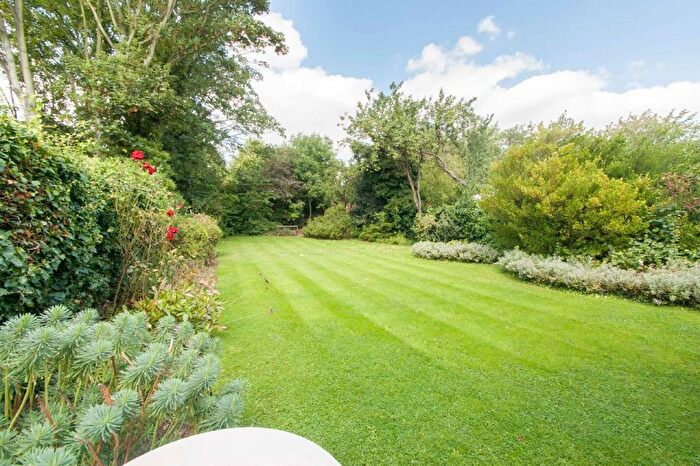 1 Bedroom Flat To Rent In Madeley Road, London, W5