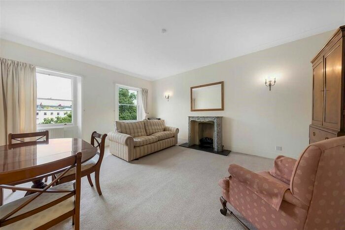 2 Bedroom Flat To Rent In Warwick Square, Pimlico, London, SW1V