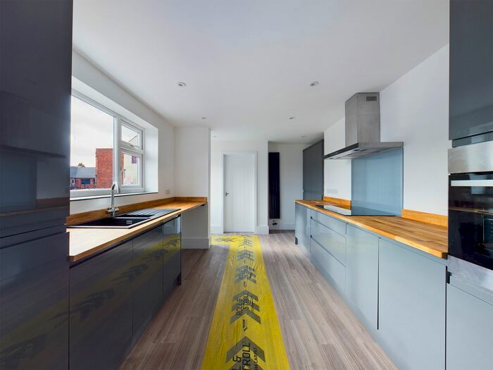 3 Bedroom End Of Terrace House To Rent In Weston Street, Heanor, DE75