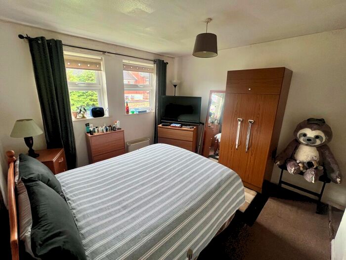 2 Bedroom Flat To Rent In Adelaide Walk, Ironville, Nottingham, NG16