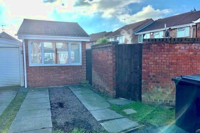 Studio To Rent In Keasden Grove Annexe, Willenhall, WV13