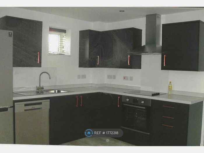 3 Bedroom Maisonette To Rent In Wilder Place, Bristol, BS2