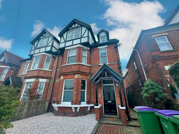 2 Bedroom Flat To Rent In Radnor Park Road, Folkestone, CT19