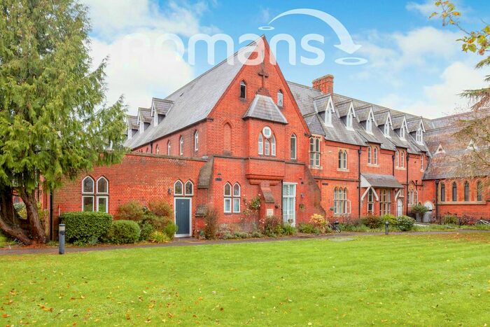 3 Bedroom Terraced House To Rent In Hatch Lane, Windsor, SL4