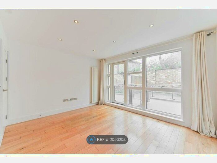 2 Bedroom Semi-Detached House To Rent In Gerards Place, London, SW4