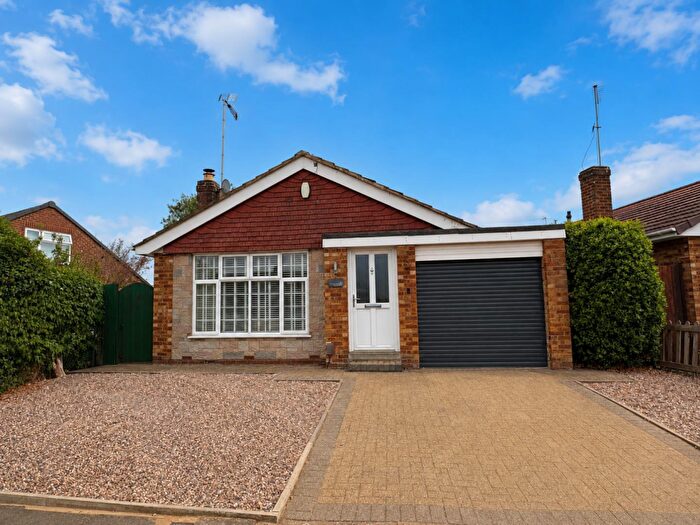 2 Bedroom Detached Bungalow For Sale In Coppice Drive, Parklands, Northampton, NN3