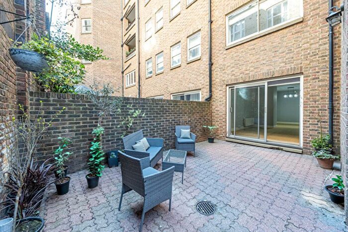 2 Bedroom Flat For Sale In York Street, London, W1U