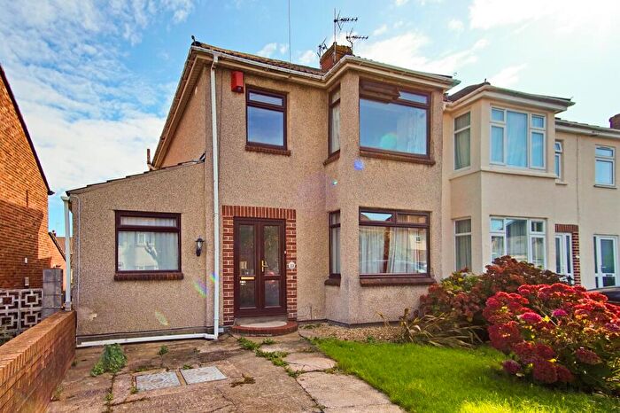 4 Bedroom Semi-Detached House To Rent In Boverton Road, Filton, Bristol, BS34