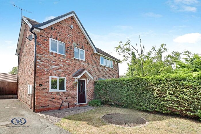 3 Bedroom Semi-Detached House For Sale In Mulberry Gardens, Elworth, Sandbach, CW11