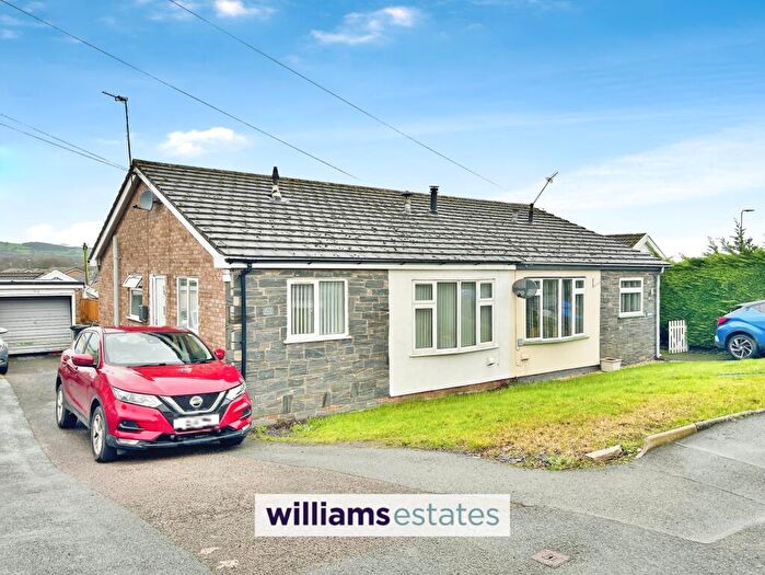 2 Bedroom Bungalow For Sale In Bishops Walk, St. Asaph, LL17