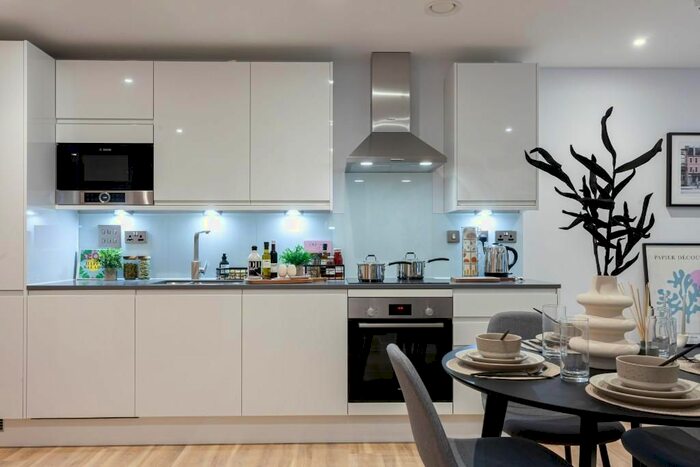 1 Bedroom Flat To Rent In Castle Street, Bristol, BS2