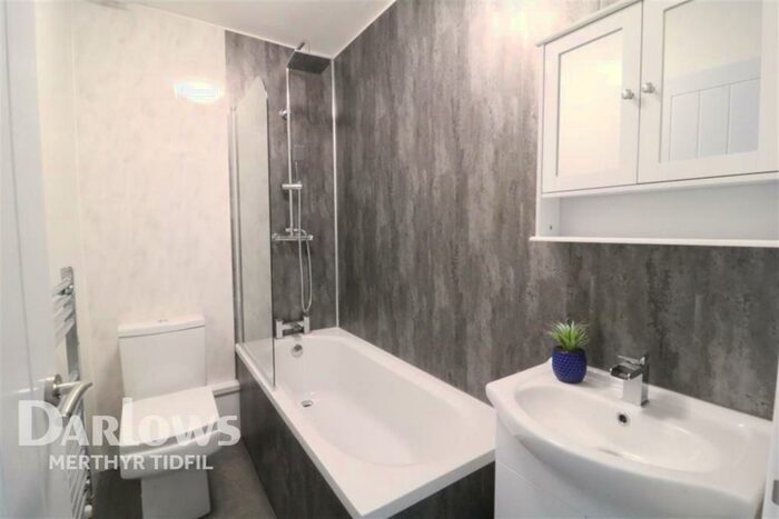 1 Bedroom Flat To Rent In Nythbran Terrace, Porth, CF39