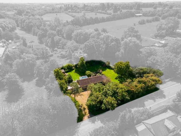 3 Bedroom Detached Bungalow For Sale In Long Buckby Wharf, Long Buckby, Northampton, NN6