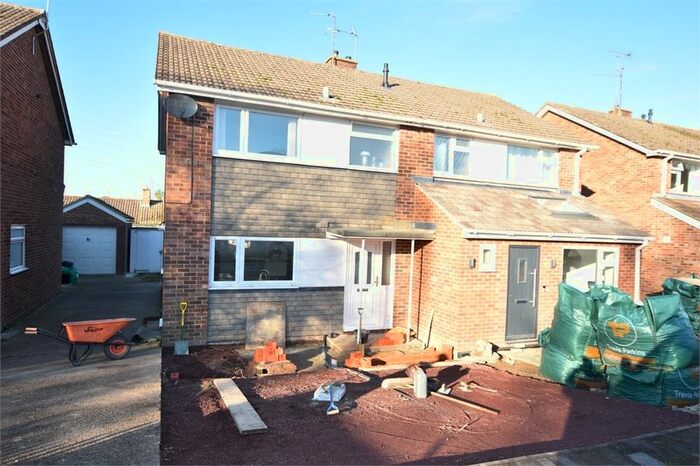 3 Bedroom Semi-Detached House To Rent In Chamberlain Gardens, Arborfield Cross, Reading, Berkshire RG2