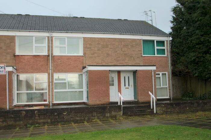 1 Bedroom Flat To Rent In Richmond Court, Halesowen, West Midlands, B63