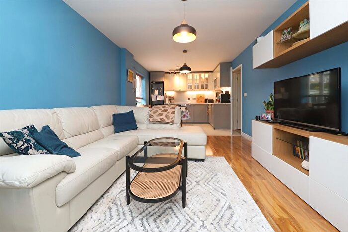 2 Bedroom Flat For Sale In Park Lodge Avenue, West Drayton, UB7