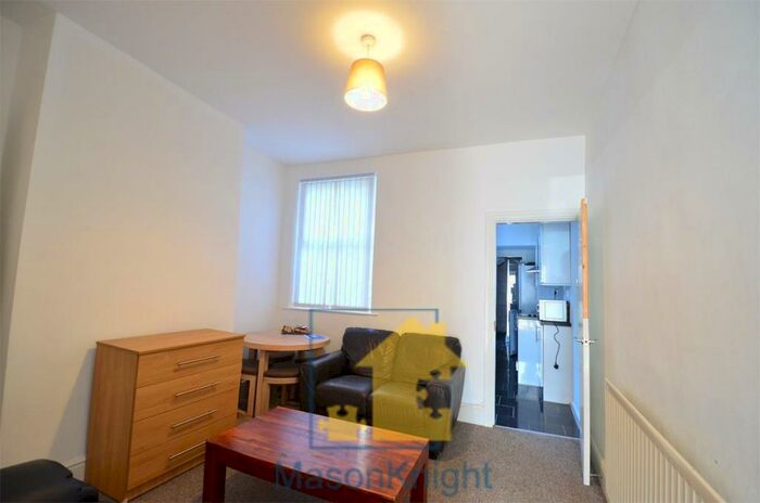 4 Bedroom Terraced House To Rent In Westminster Road, Student Property - Selly Oak, Birmingham, B29