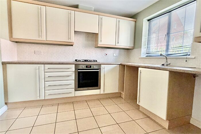 3 Bedroom End Of Terrace House To Rent In Tannin Crescent, Bulwell, NG6