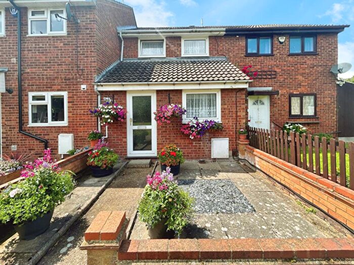 3 Bedroom Terraced House For Sale In Magnolia Close, Kempston, Bedford, MK42