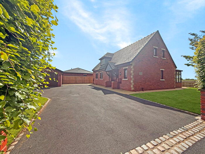 3 Bedroom Detached House For Sale In Nursery Lane, New Longton, New Longton, PR4