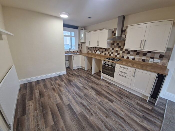 2 Bedroom Flat To Rent In Red Bank Road, Bispham, Blackpool, FY2