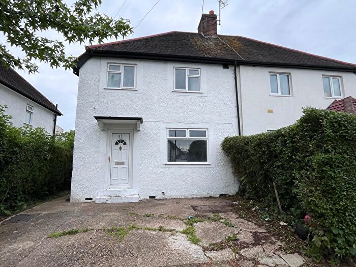 3 Bedroom Semi-Detached House For Sale In Pleasant Way, Wembley, HA0