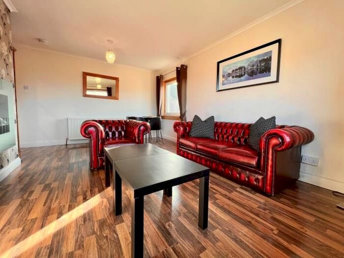 2 Bedroom Flat To Rent In Hoseason Gardens, Edinburgh, EH4