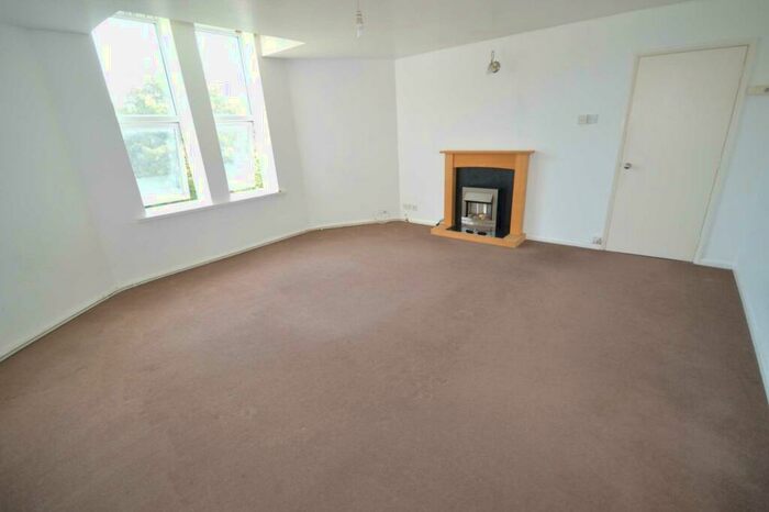 2 Bedroom Apartment To Rent In Park Road West, Claughton, CH43