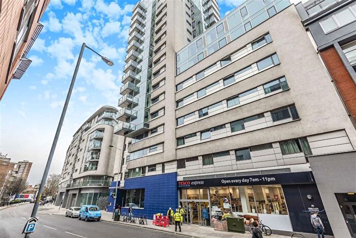 2 Bedroom Flat To Rent In Empire Square West, London Bridge, SE1