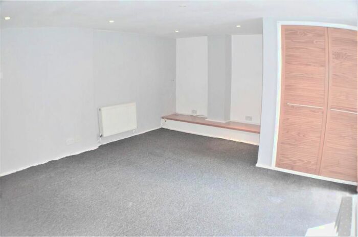 1 Bedroom Studio To Rent In Alconbury Road, London, E5
