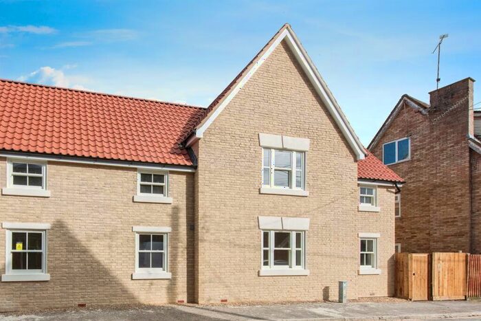 2 Bedroom House To Rent In Old Market Street, Thetford, IP24