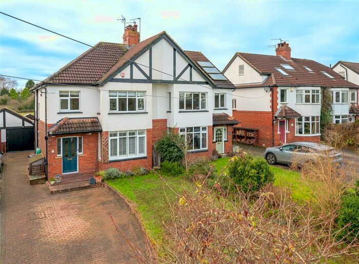 4 Bedroom Semi-Detached House For Sale In Allerton Drive, East Keswick, LS17