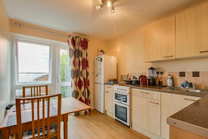 1 Bedroom Apartment To Rent In Thane Court, Stantonbury, MK14