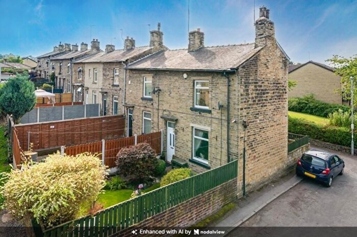 2 Bedroom End Of Terrace House For Sale In Broomfield Terrace, Cleckheaton, West Yorkshire, BD19