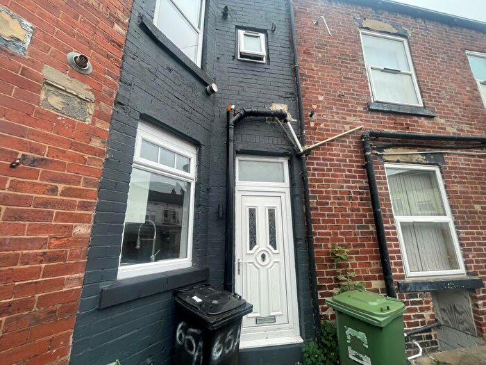 2 Bedroom House To Rent In Armley, LS12