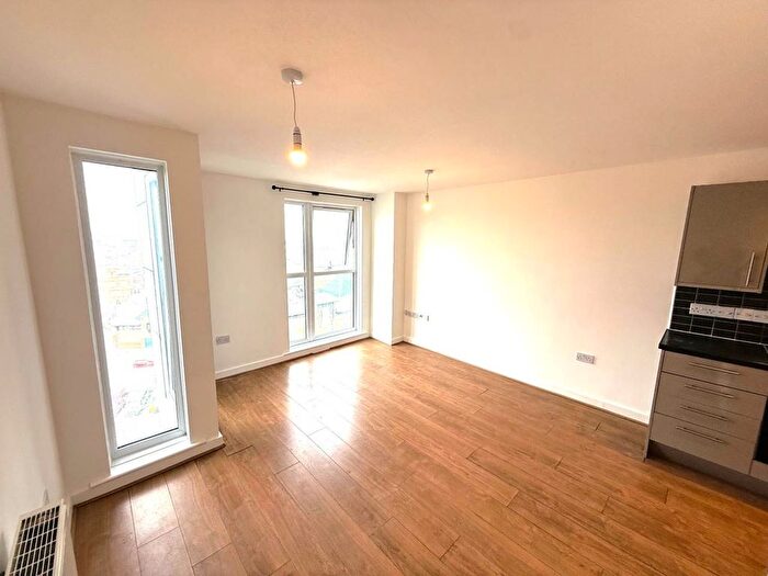 1 Bedroom Flat To Rent In Heelis Street, Heelis Street, S70