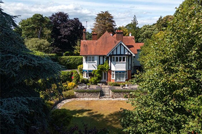 6 Bedroom Detached House For Sale In The Avenue, Poole, Dorset, BH13