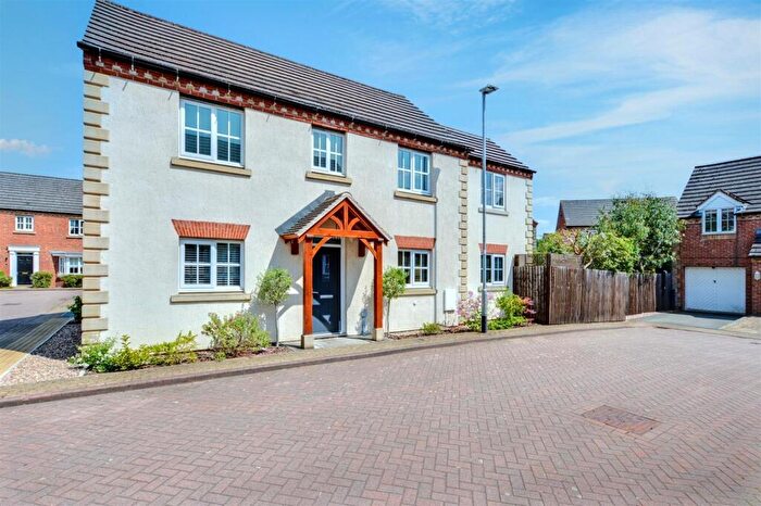 4 Bedroom Detached House For Sale In Grayson Mews, Beeston, Nottingham, NG9