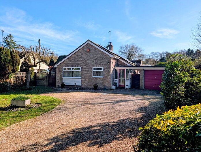 3 Bedroom Bungalow For Sale In Whitehill Road, Standford, GU35