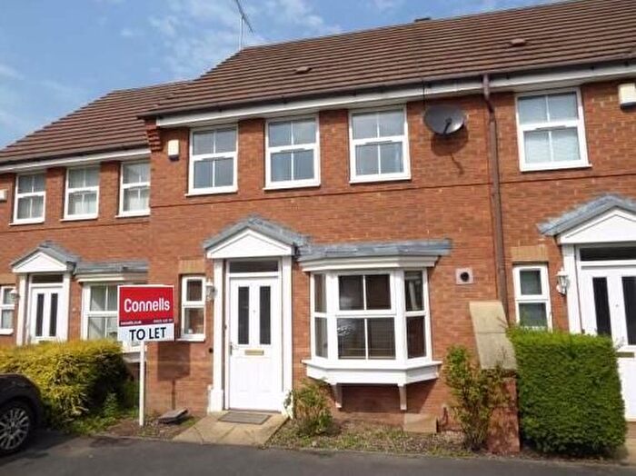 3 Bedroom Property To Rent In Rambures Close, Warwick, CV34