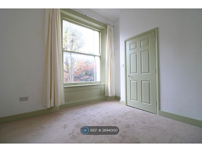 4 Bedroom Flat To Rent In Wickham Road, London, SE4