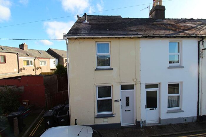 3 Bedroom Terraced House For Sale In Newmarch Street, Brecon, LD3
