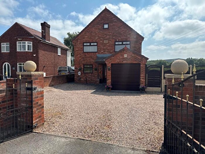 4 Bedroom Detached House For Sale In Fieldside House, Styrrup Road, DN11