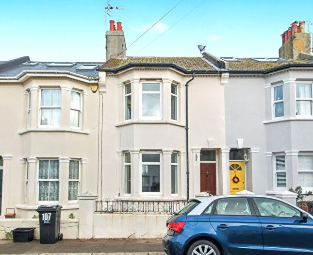 3 Bedroom Terraced House For Sale In Wordsworth Street, Hove, BN3